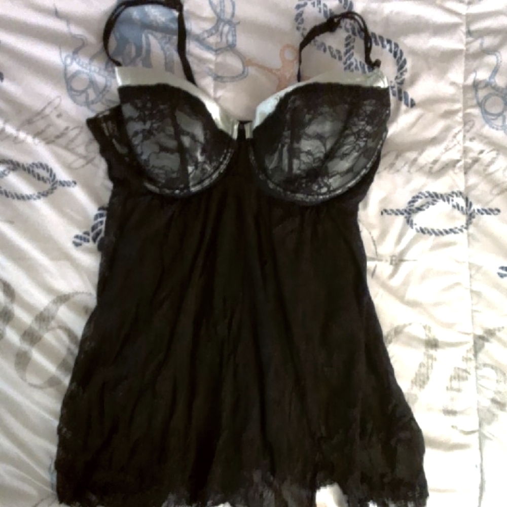 Elegant Black Lace Chemise